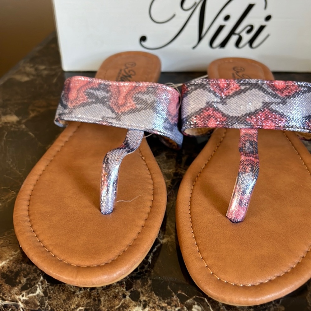 Niki sandals